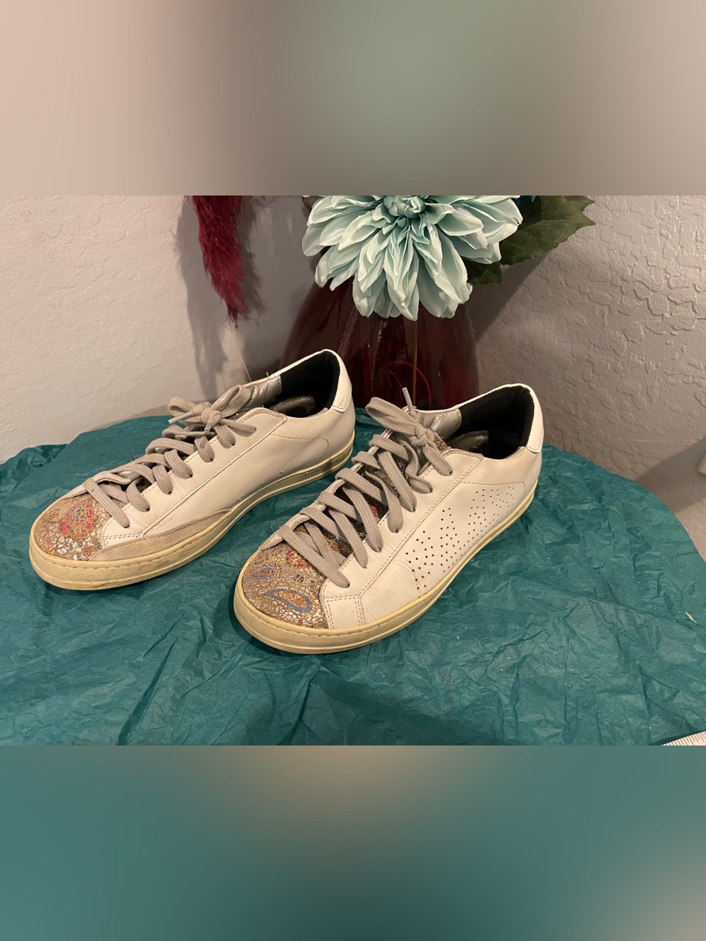 P448 White Leather Women's Casual Sneakers with Multicolor Tongue size 37